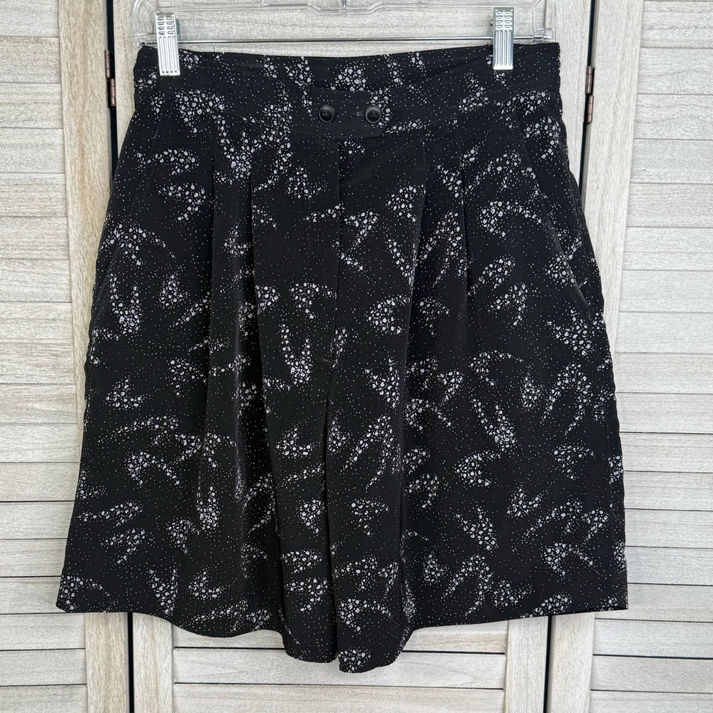 BETTE & COURT Women's Pleated Front High Rise Golf Shorts Black/Gray-8